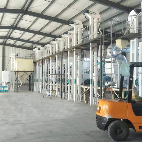 產(chǎn)品名稱：小米加工成套設備
產(chǎn)品型號：
產(chǎn)品規(guī)格：